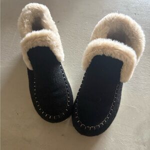 Cozy Black and Cream Ankle Booties - hey dude knock off